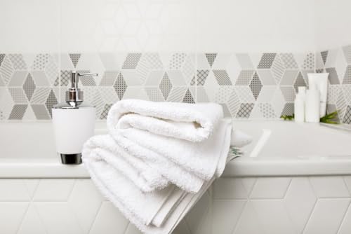 ZUPERIA White Bath Towels Bulk view 5